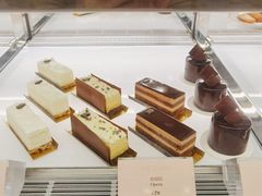 -Angelina安吉丽娜(恒隆广场店)