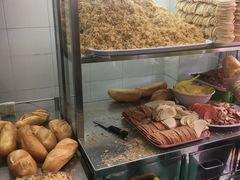 -Bánh Mì Huynh Hoa