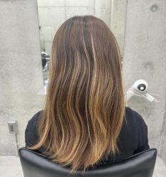 -茶发Salon·烫发染发理发