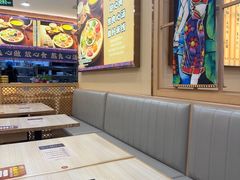 -花馬肆.云南过桥米线(汉神购物广场现场熬汤店)