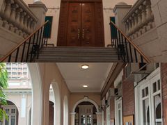 -香港大学