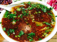 -陇上全荟兰州传统牛肉面(延吉路店)