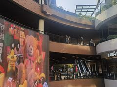 -瑞虹新天地月亮湾