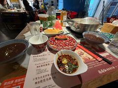 -尚尚仙·酸汤猪手·猪肚鸡火锅(华联万柳购物中心店)