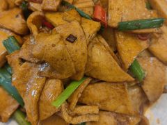 -俭寨大盘鸡·手抓肉·烧烤新疆菜(乌苏路店)