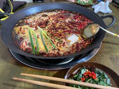 -黄潇洒老火锅(九眼桥宏济巷店)
