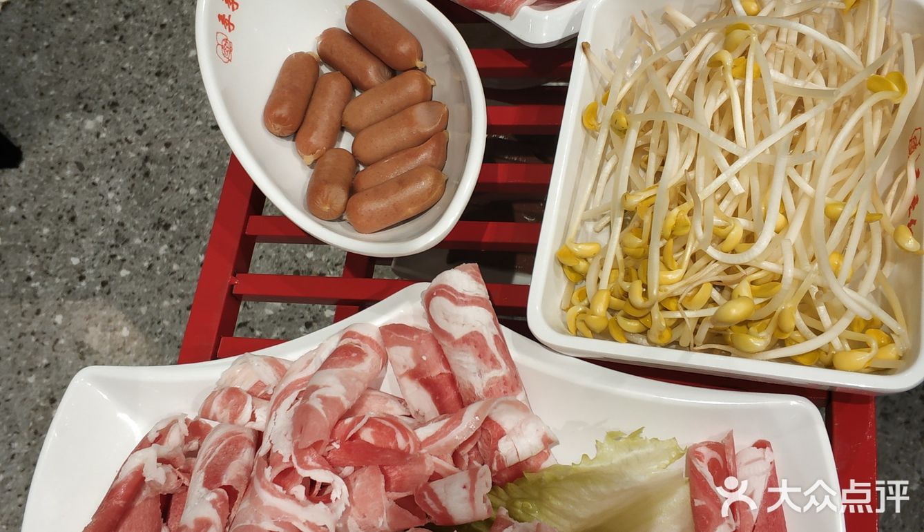 如图 豆芽是刚刚叫服务员换新的