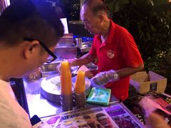 -詹爷爷乌节路街头冰淇淋