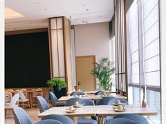 -泓历皇朝酒店(东亭店)