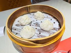 双拼小笼（蟹粉+鲜肉）-穿蒸引鲜·嗲记(正大广场店)