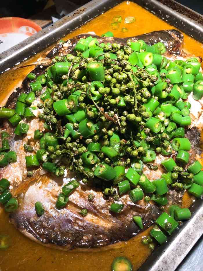 探鱼(中航天虹购物中心店)-"「清江鱼蒜香烤鱼」这个清江鱼蒜香烤鱼是
