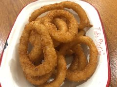 炸洋葱圈-Tube station站点比萨(王府井百货店)