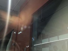 -鲨鱼皮汽车凹陷玻璃修复(静安店)