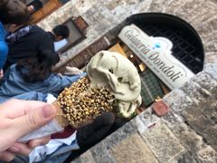 -Gelateria Dondoli
