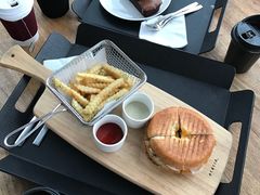 -Cafe Aewol Monsant