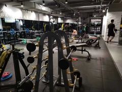 -格易美游泳馆健身房(新昆仑店)