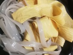 -呷哺呷哺(新世界百货望京店)