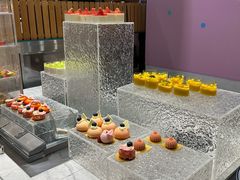 -飨食汇全日制餐厅·昆山皇冠假日酒店(九方店)