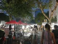 -吴山路夜市