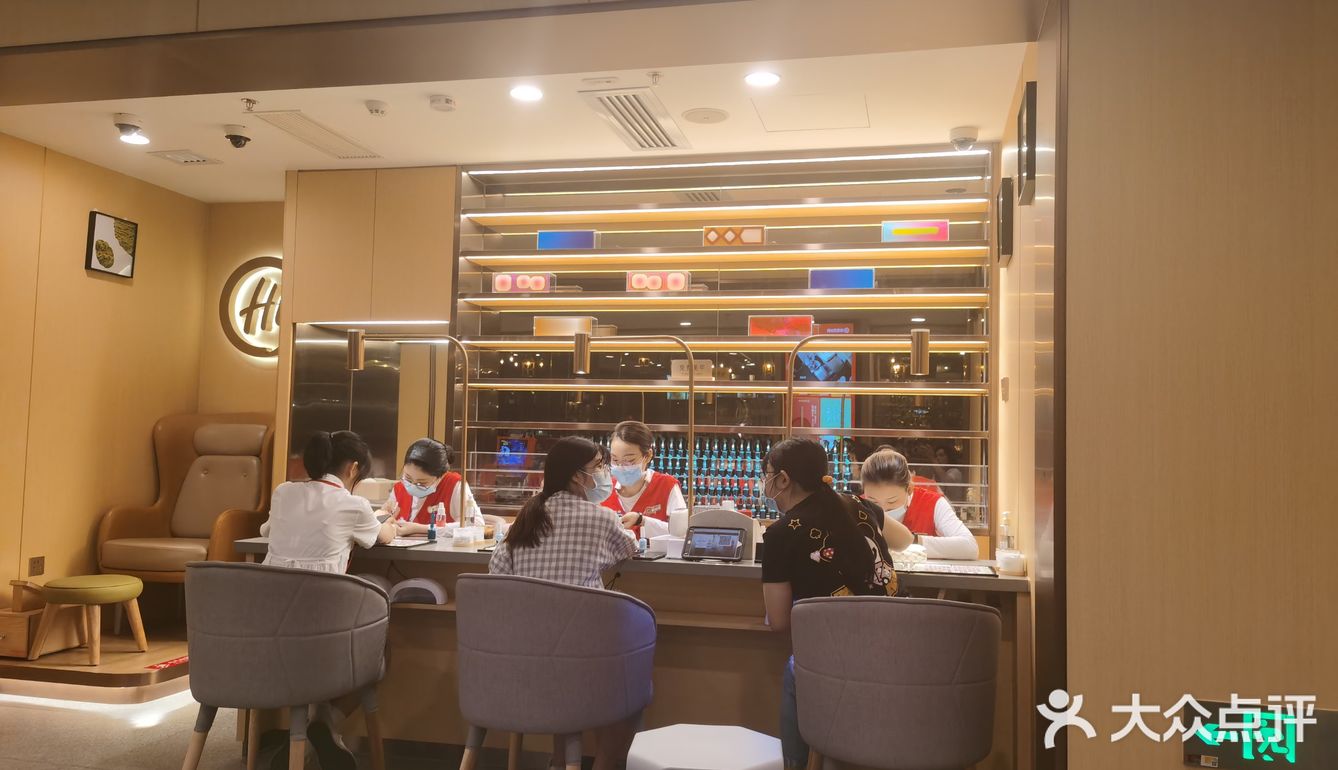 钦州店慌，海底捞凑凑数吧[流泪]