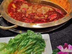 -潮火锅·麻辣牛肉火锅(观音桥方圆·LIVE店)