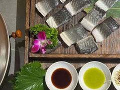-围炉肉舍丹东海鲜烤肉·烤活鳗(步行街店)