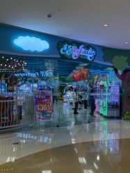 -莫莉幻想儿童乐园(武汉保利广场店)