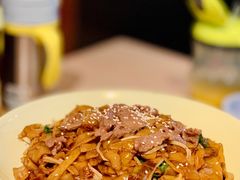 干炒牛肉河粉-避风塘(宝山万达店)
