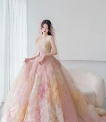 -衣贝姿婚纱礼服馆