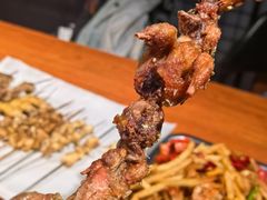 -京狮炙燥·精酿烧烤(首经贸店)