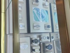 -鑫羽黄金首饰奢侈品回收鉴定