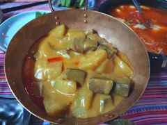 -香巴拉云南餐厅(华莱坞店)