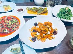 -湖畔鲁菜·二十年老字号餐厅(大明湖店)
