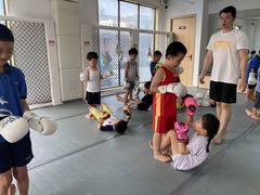 -EFL巴西柔术·综合格斗·泰拳·少儿体能训练(虹桥德必馆)