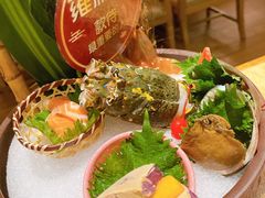-雍和会海鲜姿造自助(湖东路店)