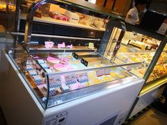 面包甜点陈列柜-BreadTalk面包新语·烘焙蛋糕(中心书城店)