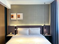 -舍居智能酒店(深圳宝安翻身地铁站店)