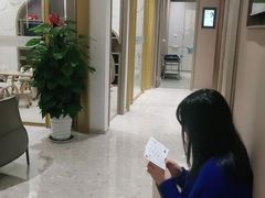 -柏乐口腔医院·舒适化无痛种植牙中心(东盟商务区院)