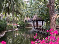 -三亚湾海居雅高铂尔曼度假酒店