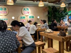 -云阿蛮云南生烫牛肉米线(奉贤路店)