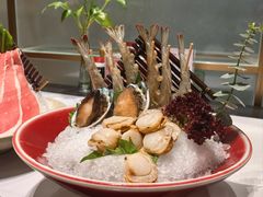 -红鼎豆捞·非遗鲍皇汤火锅(宝丰路店)