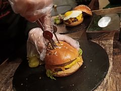 -HIGH FIVE哈福手工汉堡(桂林路店)