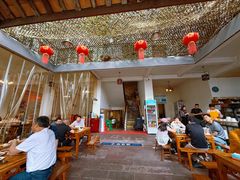 -茅屋大酒店