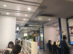 -小镇大厨新概念复合中餐厅(万达广场大连高新店)