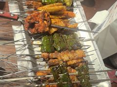 -三个大叔烤羊肉串·炭炉砂锅菜(西三旗店)