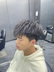 -米可造型烫发染发