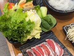 -呷哺呷哺(常营华联店)