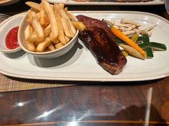 -上海和平饭店维克多咖啡厅 Victor's