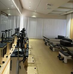 -亦美瑜伽·普拉提