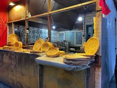 自助取餐区-艾力江和田馕坑烤肉店